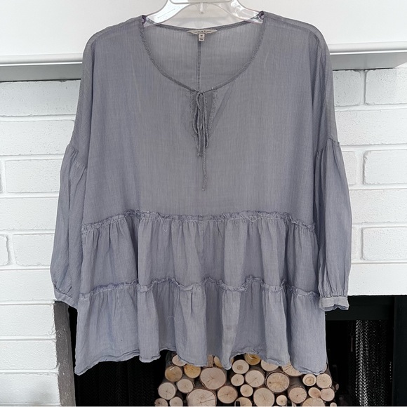 Lucky Brand Tops - Lucky Brand Top • Size M